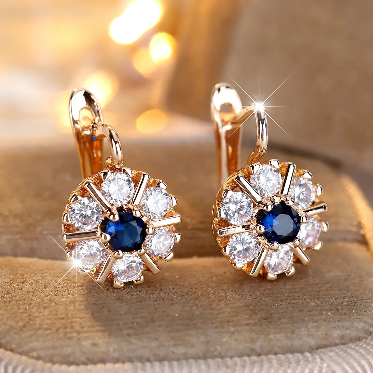Unique Flower Earrings Artificial Zirconia Decor Clip Earrings for Women & Girls Elegant Stackable Hoop Earrings for Daily Date Wear, Birthday Anniversary Valentine's Day gift