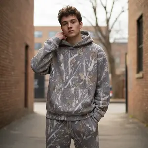 Women's Camouflage Print Hoodie and Sweatpants 2-Piece Set - Oversized Maple Leaf Design Comfortable Fleece Loungewear Perfect for Casual Wear Street Style Daily Outfits Gym Workout Athleisure Fashion Soft Warm Winter Clothing