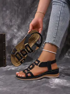 2026 Spring/Summer New Women's Geometric Square Buckle Wedge Sandals, Elastic Back Strap for a Comfortable Fit, Lightweight and Soft Comfortable Sole, Versatile Piece for Commute and Vacation, Easily Enhances Aura, Creates High-End Summer Outfits, Casual