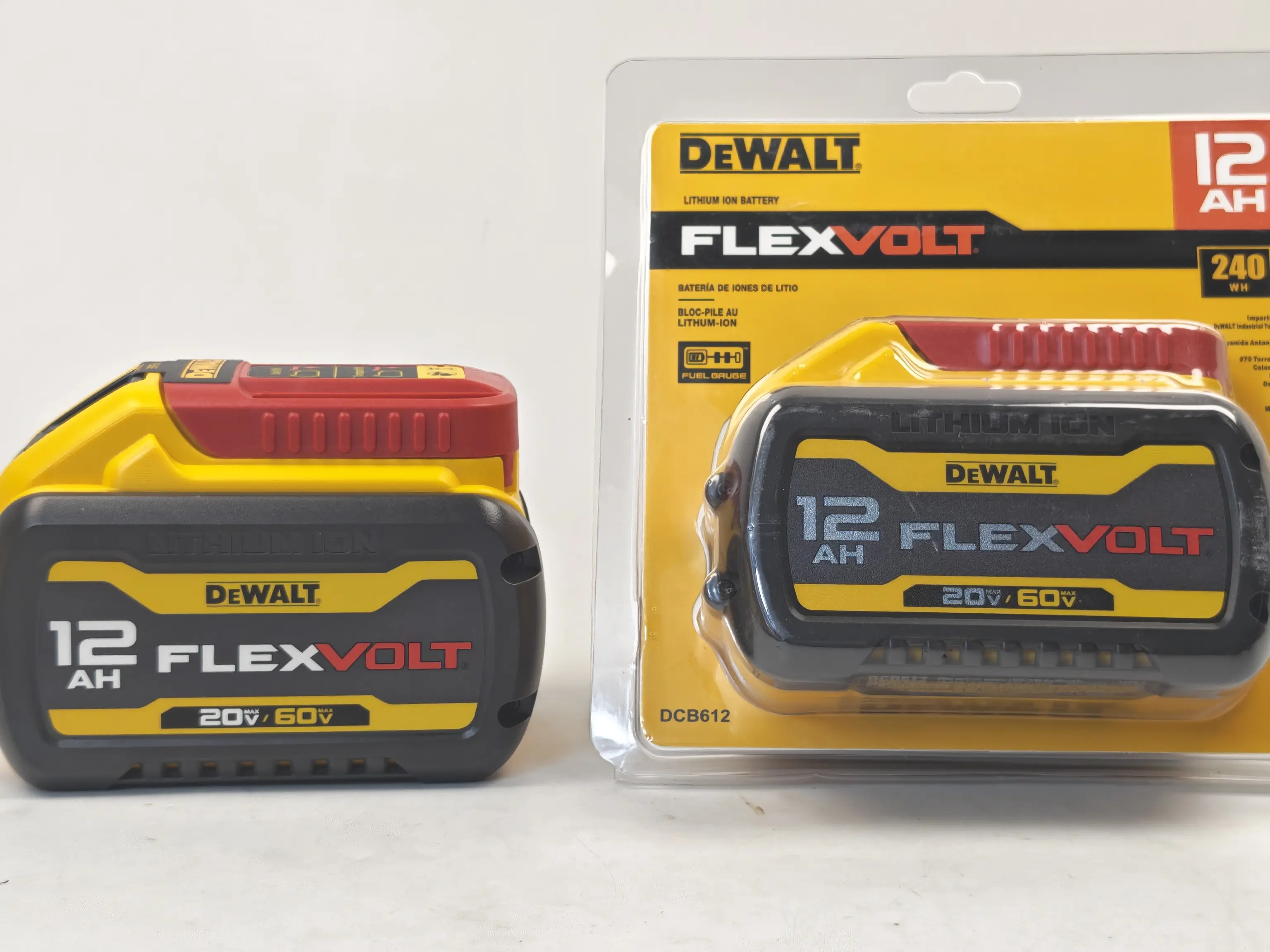 DEWALT DCB612 FlexVolt 12Ah 240Wh Lithium Battery, 20V/60V Dual Voltage Replacement Battery with Fuel Gauge, Long Runtime for All Dewalt 20V & 60V Power Tools drilling electric impact drill machine input dcf880 brushless impact wrench versatile hand