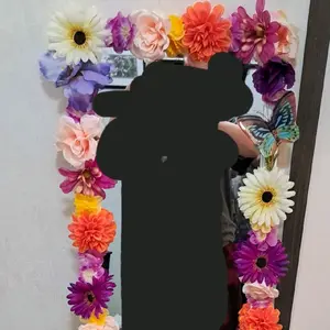 Personalized Floor Mirror with Customizable Feathers Flowers Cards and Color Theme for Creative Design