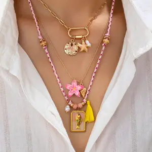 Y2K Coastal Starfish Pearl Necklace for Women, Beachcore Ocean Charm Pendant Jewelry, Cute Fish Flower Shell Choker, Boho Summer Vacation Accessories, Trendy Seaside Layering Necklace Gift