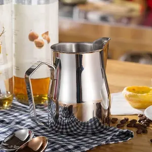 1pc Milk Frothing Pitcher, Stainless Steel Milk Frother Cup with Scale for Milk Steaming Pitcher Latte Art Cappuccino Coffee Espresso Accessories