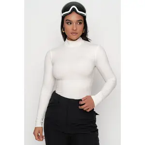 Milk Turtleneck Long Sleeve Top