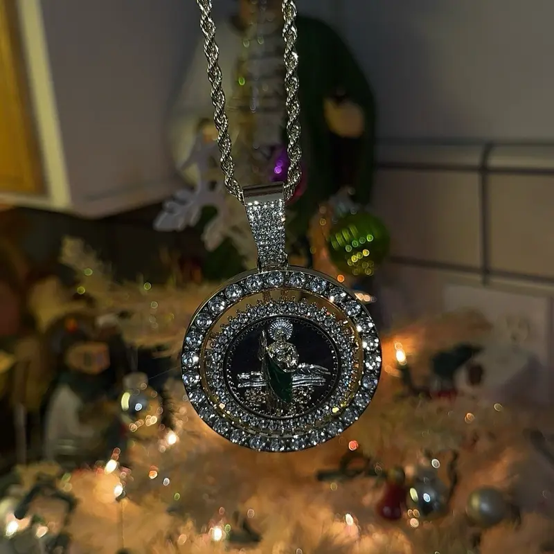 Saint Jude Pendant Necklace with Gold Plating, Elegant Roulette Design with 24-Inch Rope Chain, Ideal Practical Jewelry, Elegance, Versatile, Everyday Wear, Daily, Casual, Unisex, Long, No, No Warning Applicable