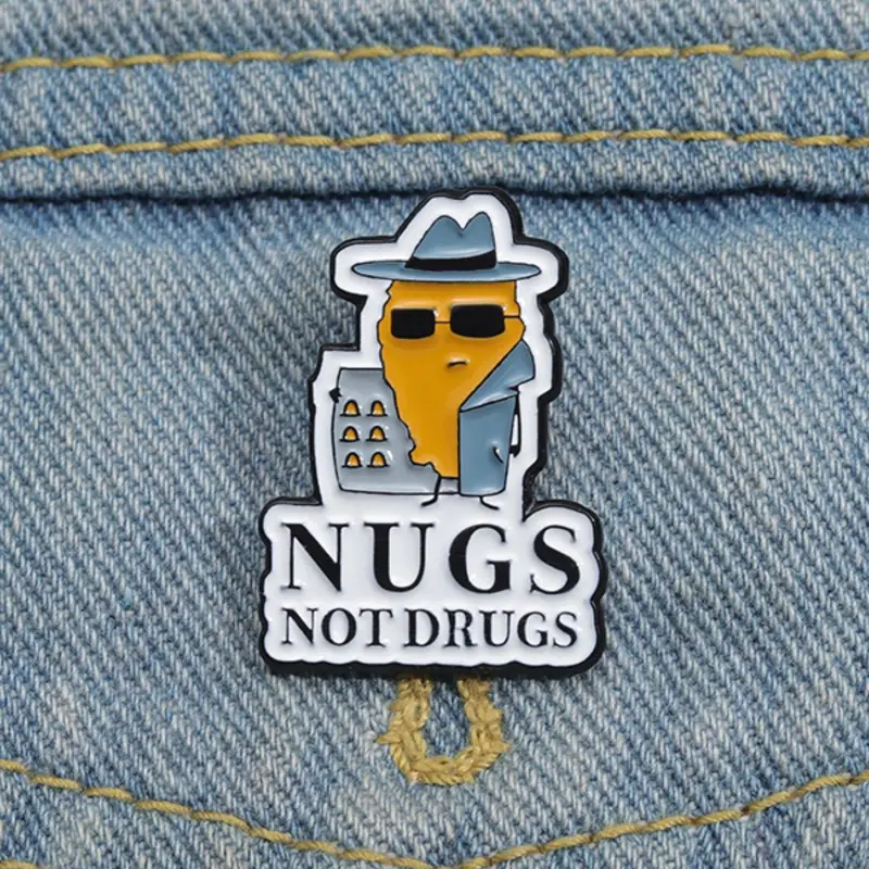 Letter Graphic Brooch Pin, Cute Fashion Accessory Men Alloy Badge for Daily Clothing Decor, Trendy All-match & Exquisite Brooch for Birthday Gift, Durable Metal Pins