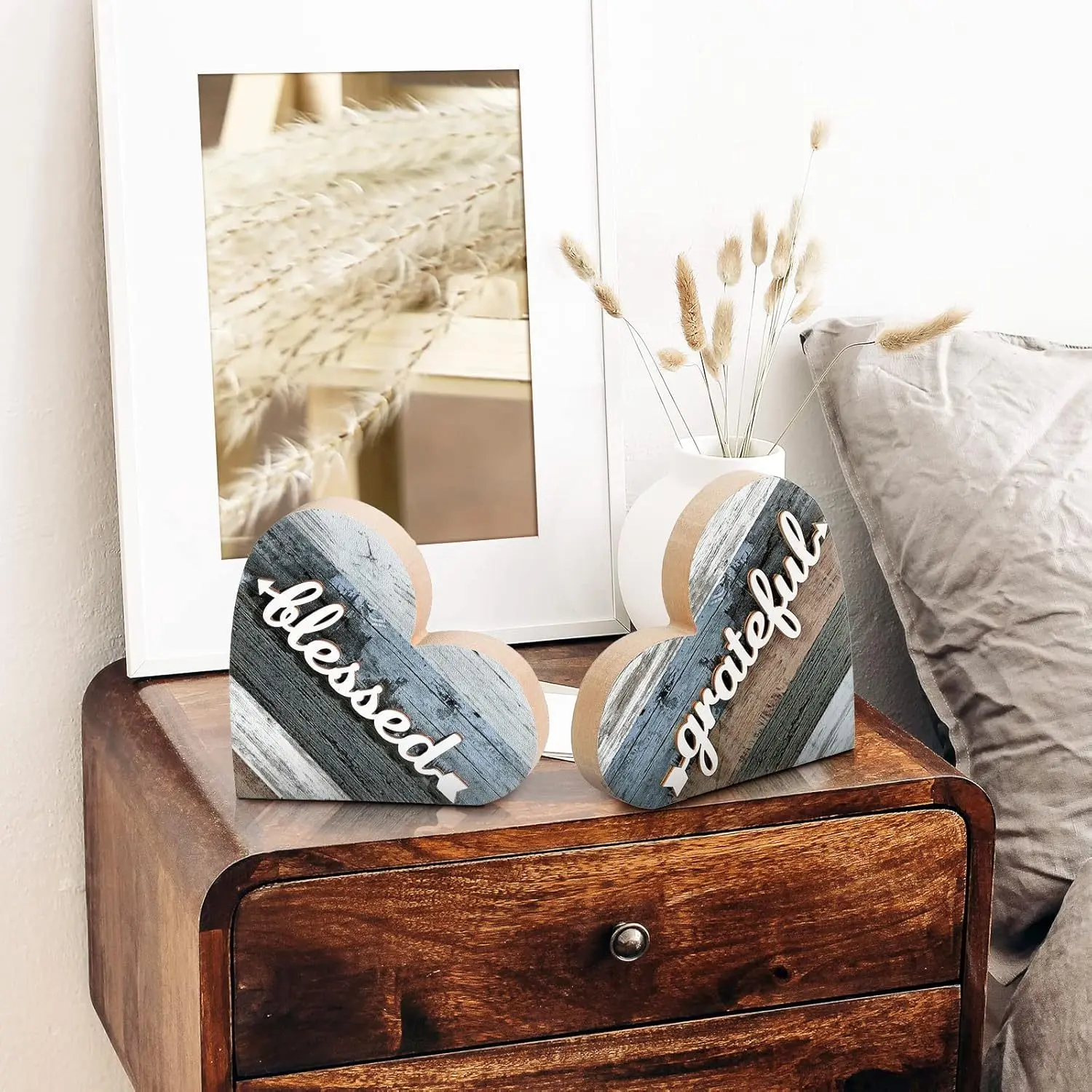 Pack Of 2 Farmhouse Wooden Heart Table Decor - Recycled Wood 3D "Grateful & Blessed" Centerpieces for Living Room, Dining Table, Shelf - Housewarming Gifts, Home Decoration