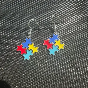 Puzzle earrings