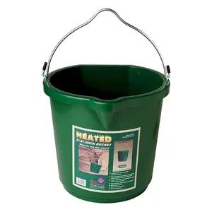 Farm Innovators Oversized 5 Gallon Plastic Flat Back Heated Bucket, 120 Watt Metal Wall