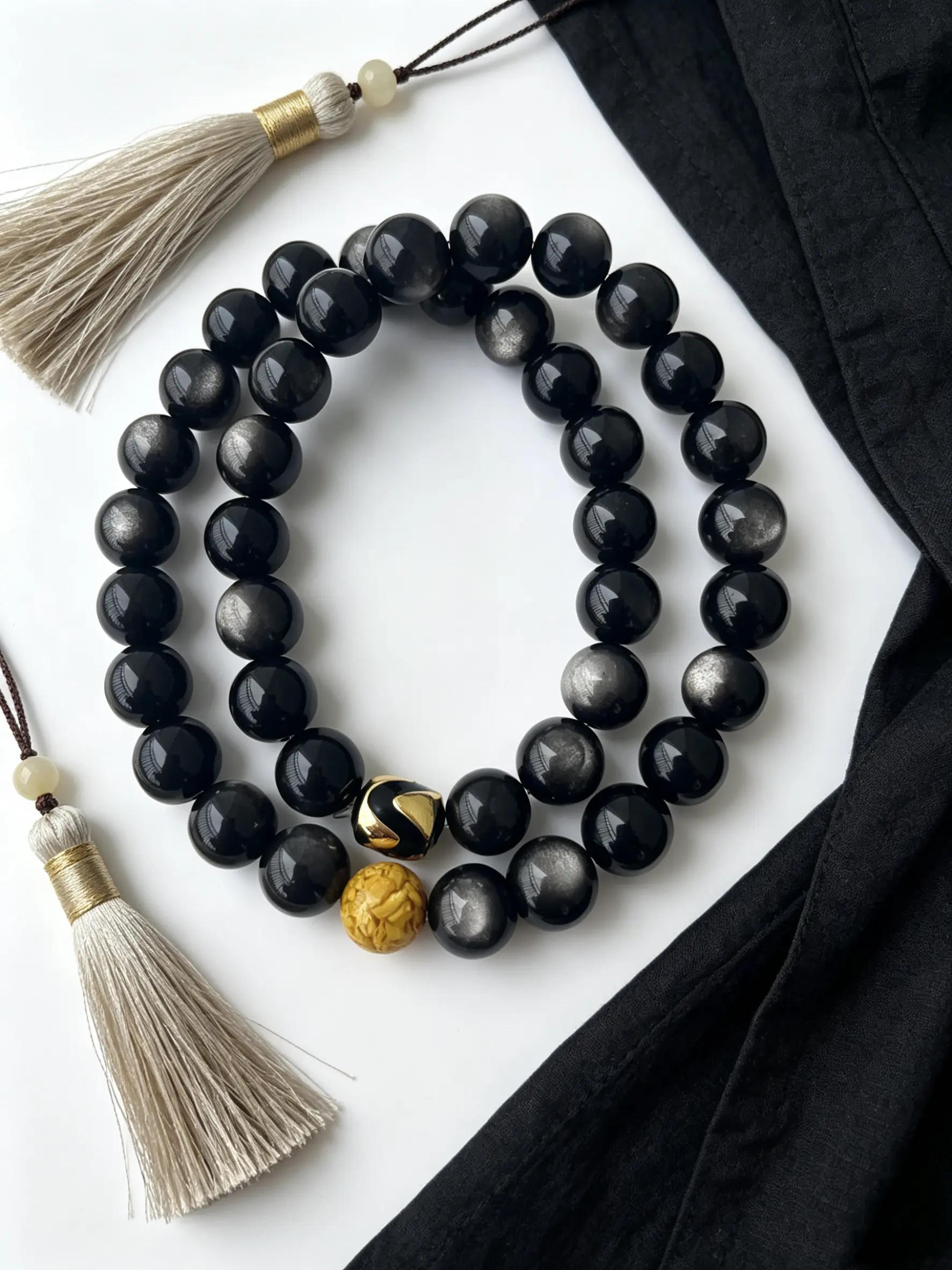Shunyi Black Double Circle- Elegant Black Beads with Gold Accent - Versatile Daily Wear Accessory for Subtle Sophistication