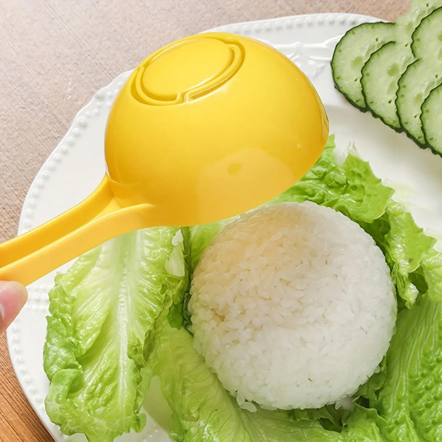 Bright Semi-Circular Rice Spoon, Durable Plastic Kitchen Tool, Convenient for Flipping Rice Balls, Controlling Portion Sizes, Plastic Spoons, Kitchenware