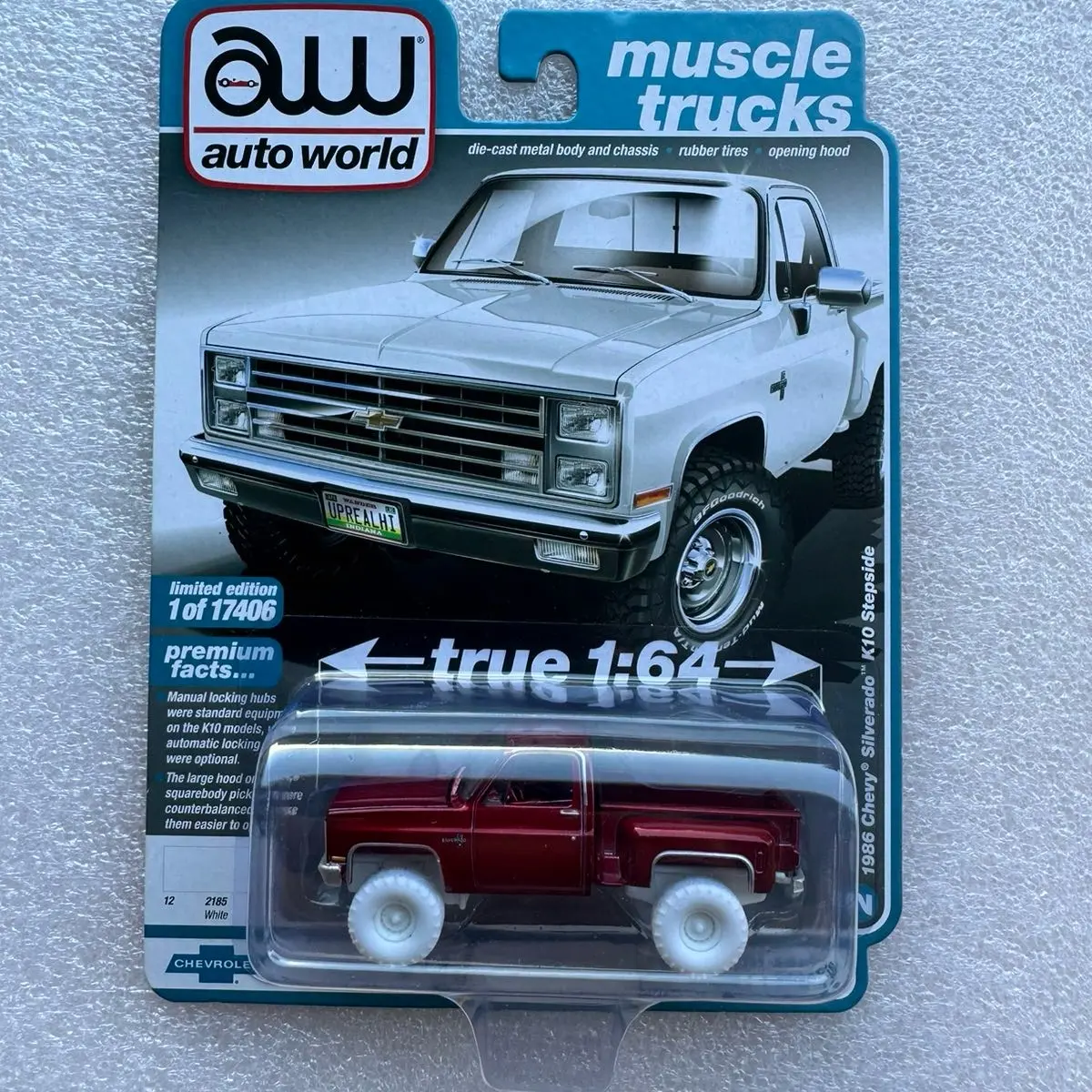 Auto World 1:64 1986 Chevy Silverado K10 Stepside Ultra Red Chase
