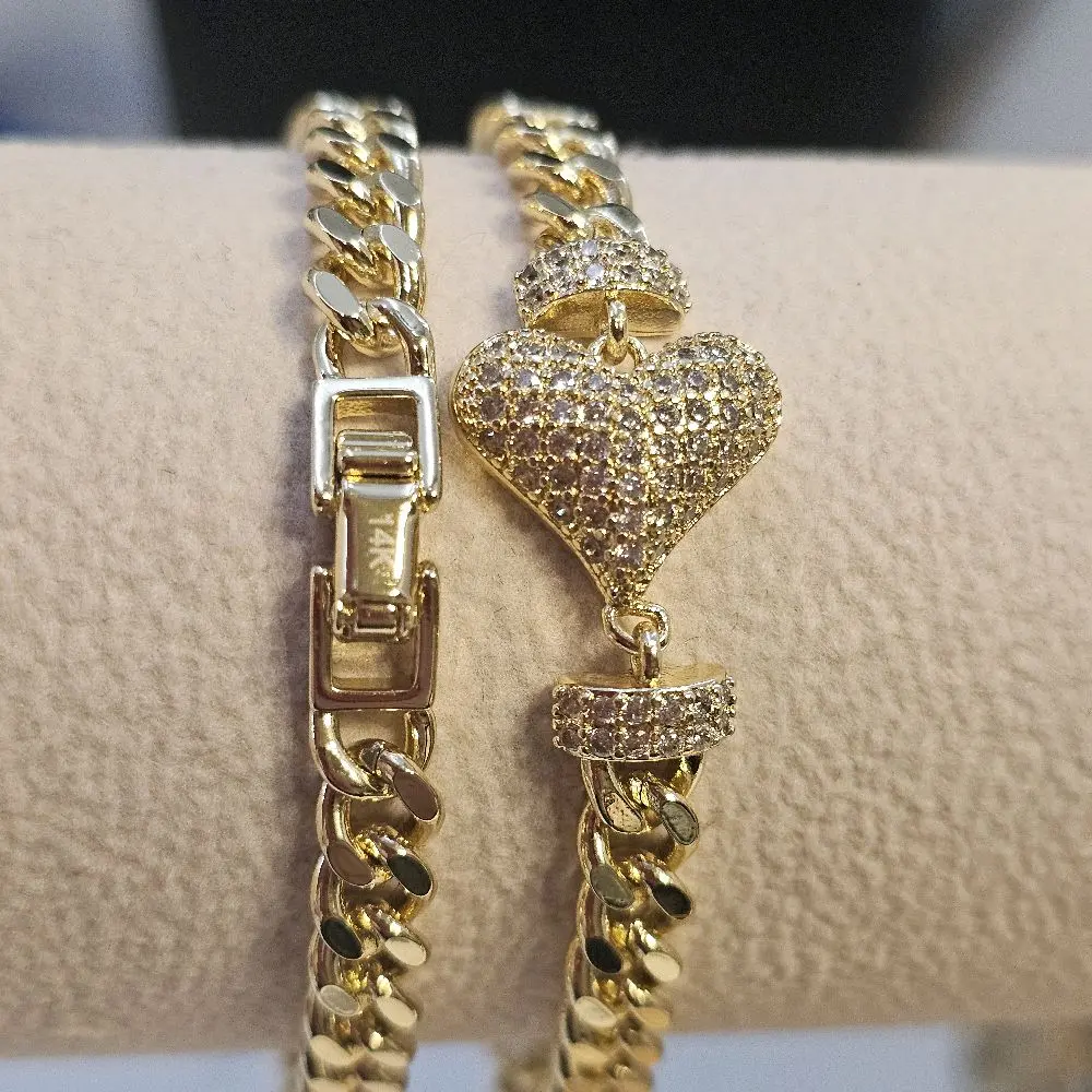 (WW) #2.    Elegant single heart bracelet 14k Gold plated bracelet gift