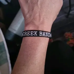 Logo armband