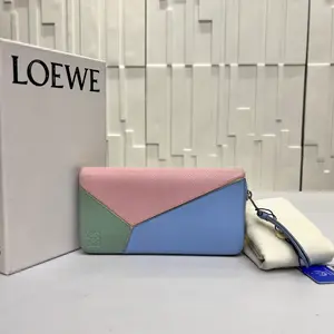 Pre-owned Loewe Leather Shoulder Bags 7.8'' R1579 Shoulder Bag C13344526747 0408 T2 Ella