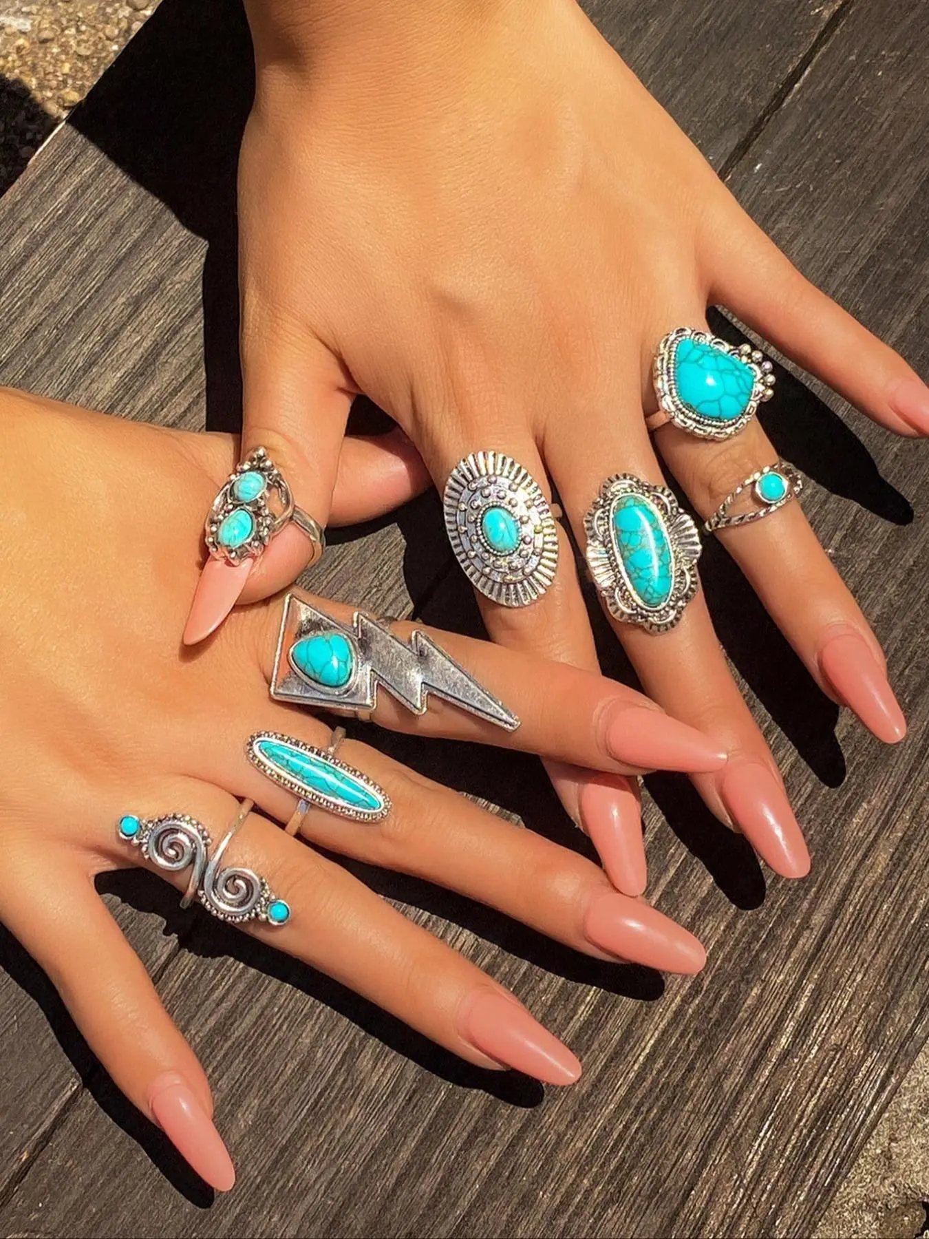 8-Piece Lightweight Vintage Bohemian Style Design Turquoise Inlay Ring Set, Simple Unique Hollow Charming Rings for Women, Daily Vacation Jewelry Accessories Gifts