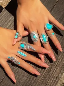 8-Piece Vintage Bohemian Style Turquoise Inlay Ring Set, Simple Hollow Charming Rings for Women, Daily Vacation Jewelry Gifts