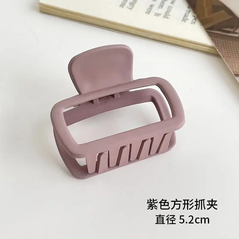 Square small gripper   purple M4 066