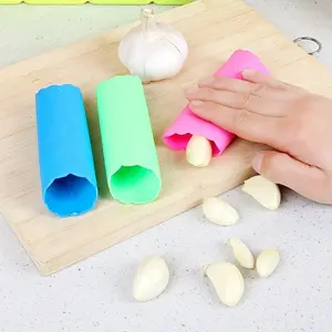 2pcs, Silicone Garlic Roller Peeler - Creative and Practical Kitchen Tool for Easy Peeling - Perfect for Home Cooking and EntertainingManual garlic peeling machine Garlic peeling tool Garlic peeling machine