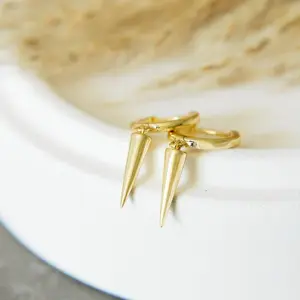 Dagger Hoops