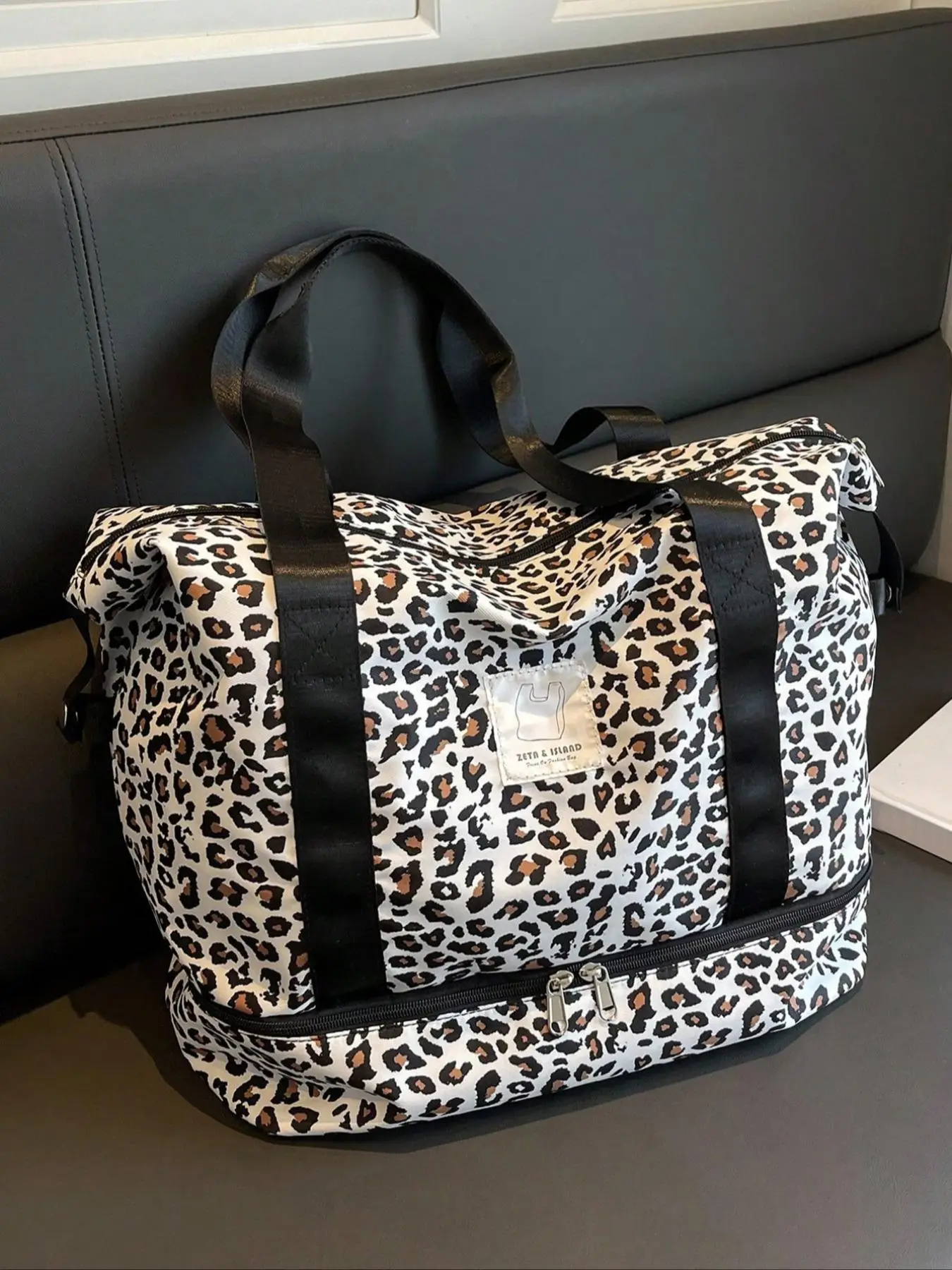 Leopard Print Large Capacity Durable Travel Luggage Bag, Lightweight Short-distance Traveling Bag, Multi-functional Suitcase Shoulder Bag for Women &