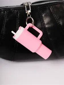 Mini Water Bottle Keychain, Cute Plastic Keychain for Women & Men, Fashion Accessories for Daily Use, Trendy All-match & Exquisite Keychain for Birthday Gift, Keychain for Bags