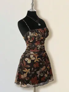 1 Piece Autumn Leaf Waist-Cinched Dress | Euro-American Casual Vibe | Spaghetti Strap Design + Breathable Fabric | Comfortable Pick for Autumn Day Trips / Casual Social Gatherings / Valentine's Day