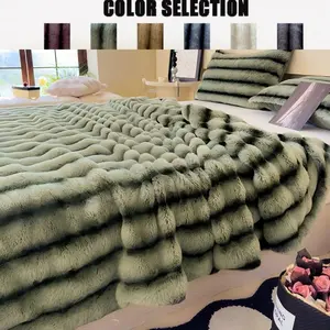 Queen Size Faux Rabbit Fur Blanket, Soft and Breathable, Anti-Wrinkle, Ideal for Home, Dormitory, Bedroom, Cozy Throw Blanket