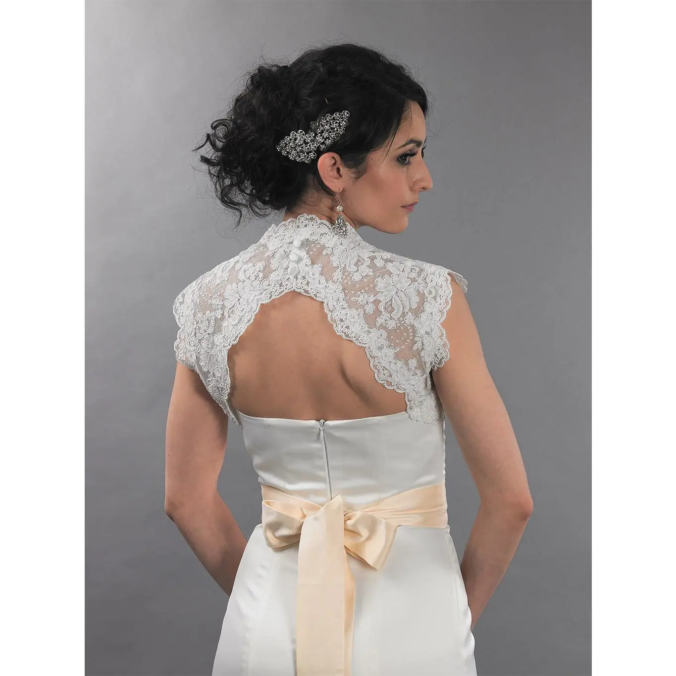 Sleeveless bridal keyhole back alencon lace bolero