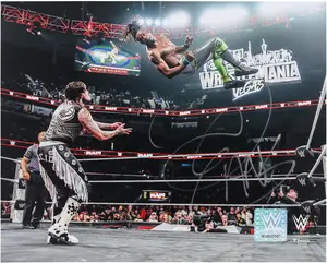 Je'Von Evans WWE Autographed 8" x 10" Cutter on Dominik Mysterio Photograph - Fanatics Authentic Certified