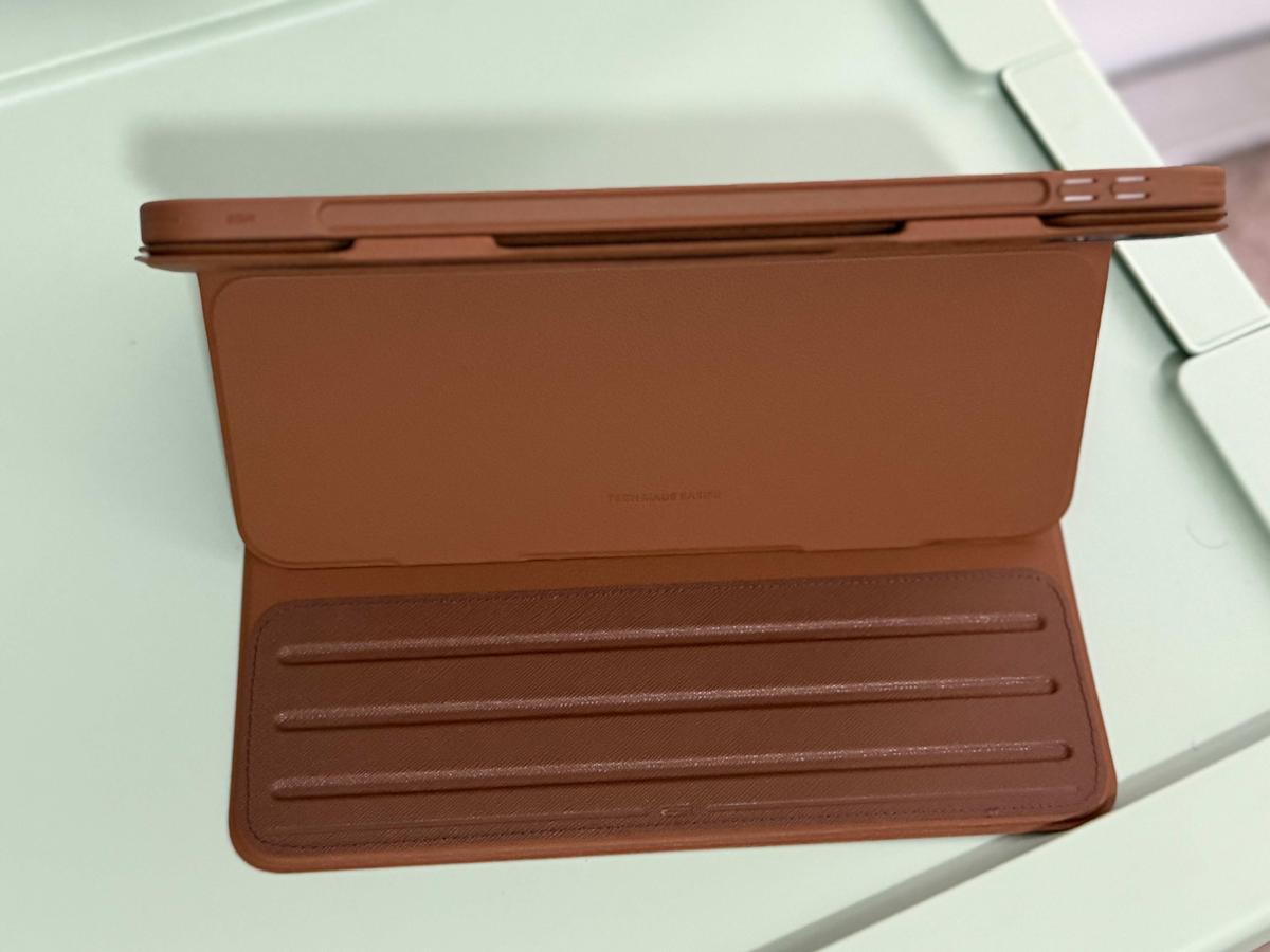 Item: Brown, iPad Pro 11【2018/2020/2021/2022】