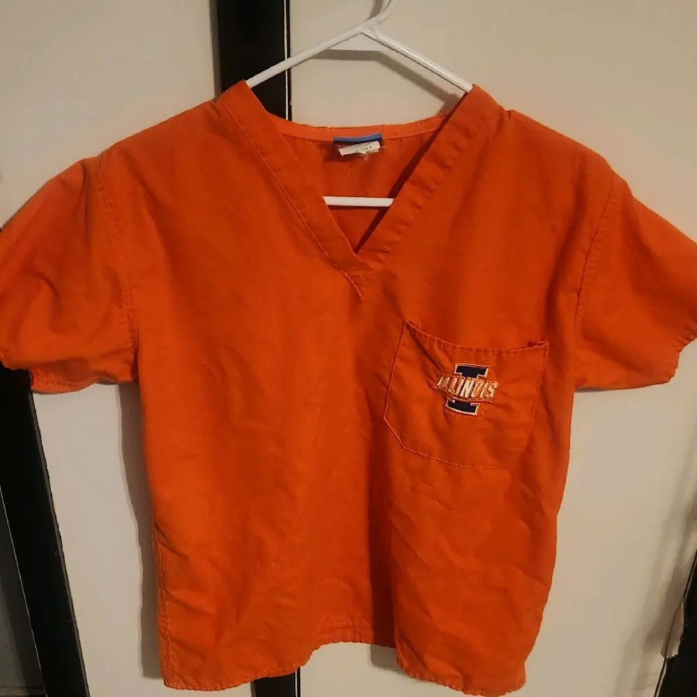 University of Illinois Orange Scrub Top Small Size with Logo Patch on Chest