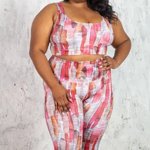 Pink Textured Curvy 2-Piece Workout Outfit - Stylish Sports Bra and Leggings Set for Plus-Size Fitness Enthusiasts - Compression Sportswear - Stylish Workout Clothing - Plus-Size Athletic Gear Breathable Comfortable Woman Set