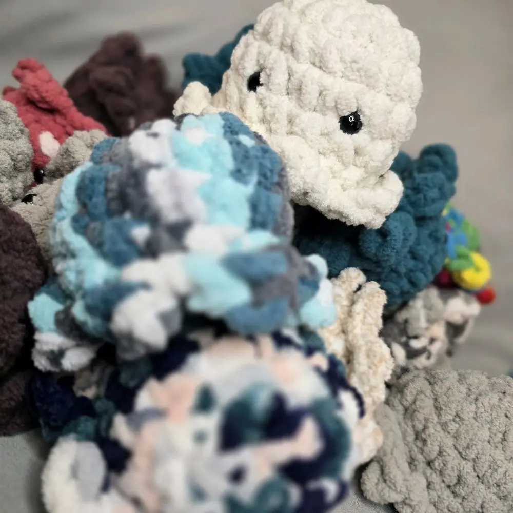 Handmade Crochet Mini Octopus Emotional Support Octopus Soft Plush Toy for Emotional Comfort