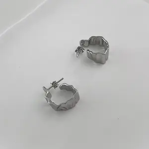 Crinkle Earrings
