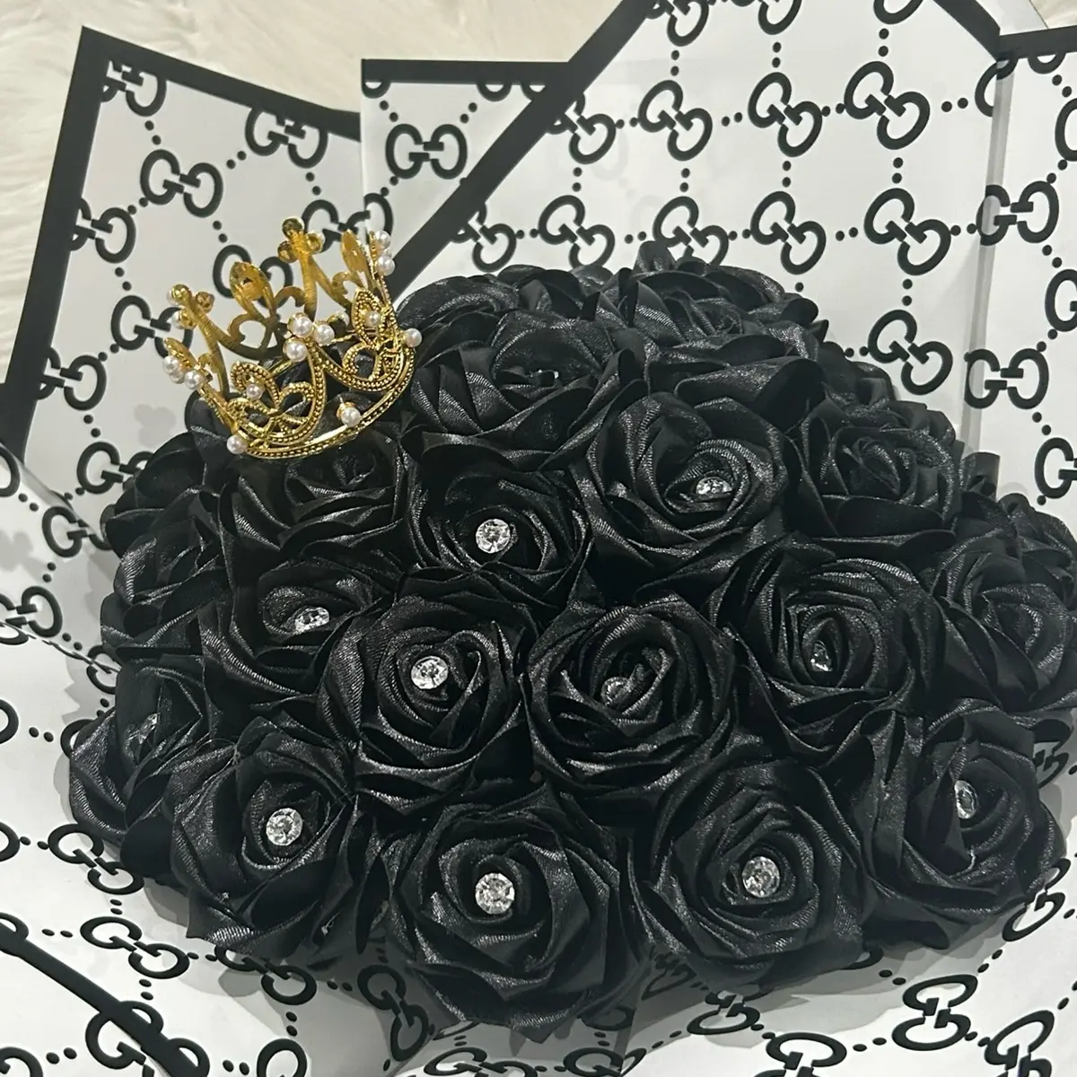 Ramo Buchon Ribbon Rose Bouquet - Eternal Roses