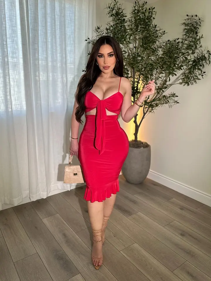 The red dress girl - TikTok Shop