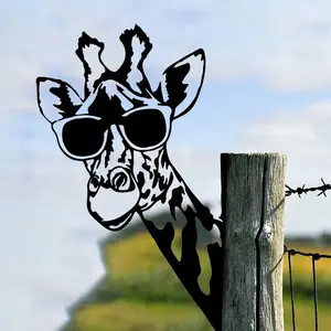 Giraffe Shape Iron Silhouette Outdoor Decorative Garden Fences Ornament for Farmyard and Party Decor