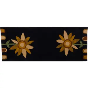 Sunflower Power Table Runner Black - Floral Design with Sunflower Motif, Ideal for Home Decor