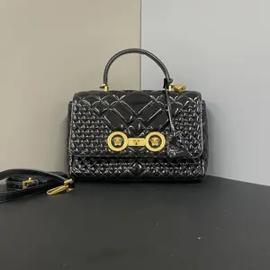Pre-owned VERSACE Patent Shoulder Bags 7.8'' R2209 Shoulder Bag C18375856954 1222 T1 Qiqi