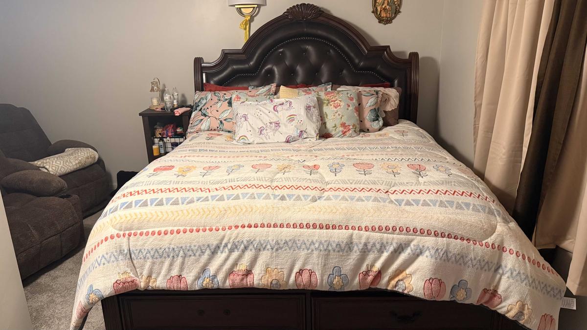 Item: Light Yellow, California King (104" x 90")