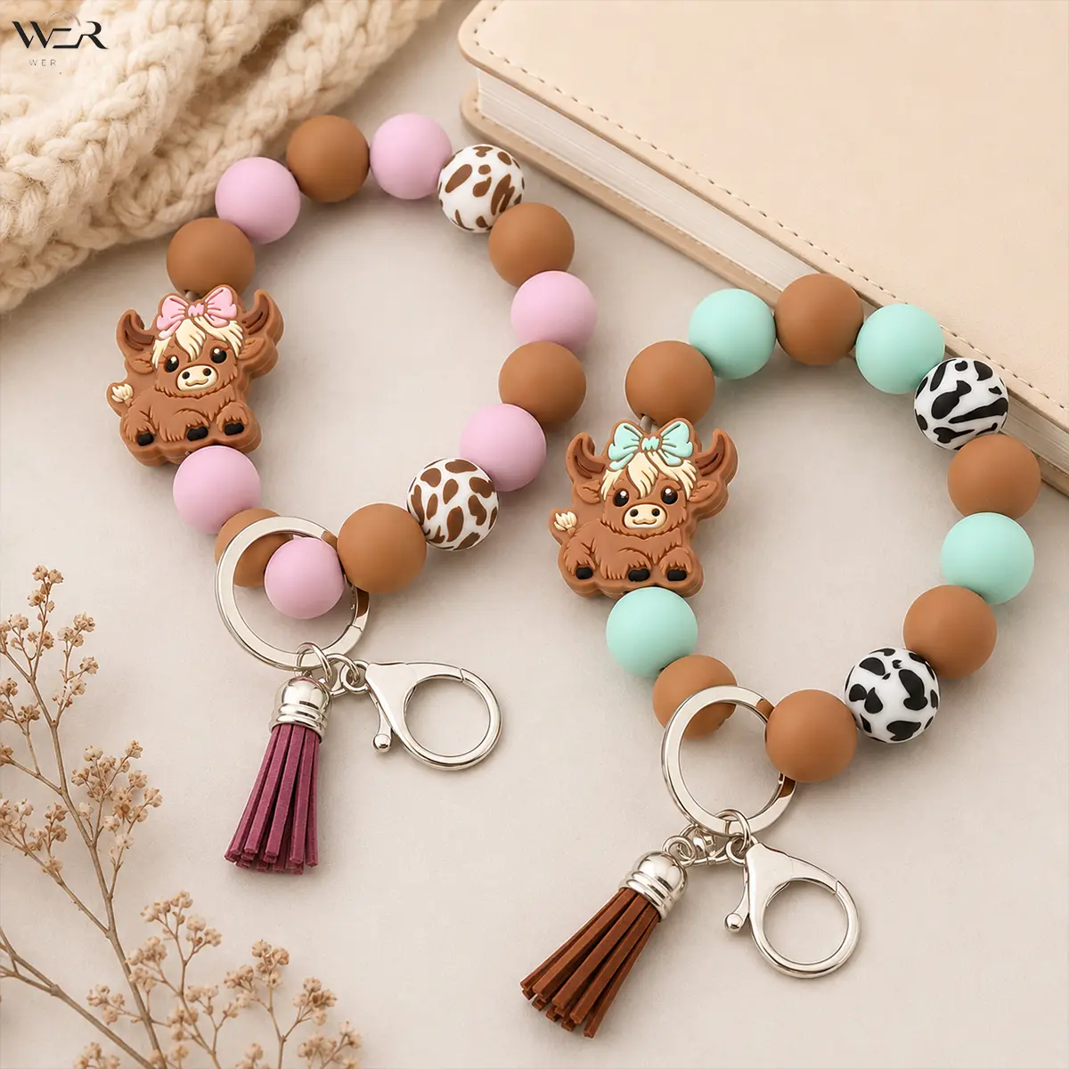 Highland Cow Keychain Cute Cow Keychain Beaded Animal Keychain Cow Print Keychain Tassel Keychain Gift for Women Everyday Use