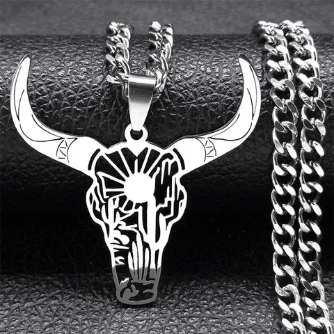 Unisex Cowboy Theme Hollow Bullhead Animal Pendant Necklace - Durable Metal Coating Built, 50cm Adjustable Chain, Bullfighting Motif, Western Boldness, Everyday Wear Jewelry Gift Accessory
