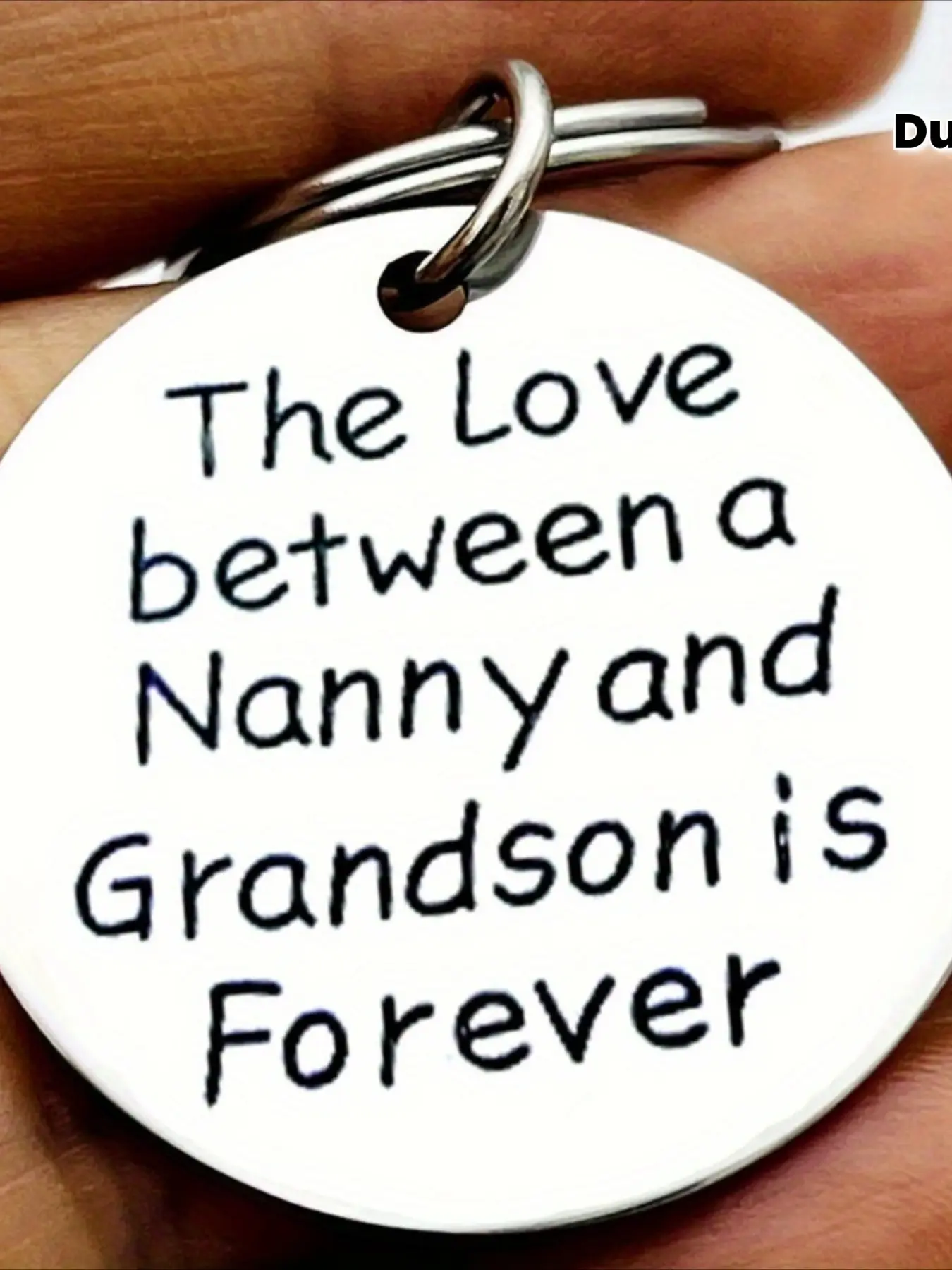 Mother's Day Gift – "The Eternal Love Between Nanny and Grandchild" Authentic Heart Design Keychain Pendant, Heartfelt Keepsake for Grandmother, Durable 201 Stainless Steel Keyring with Engraved Message