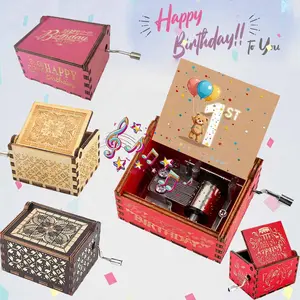 1pc Cute 1st Birthday Teddy Bear with Balloons Vintage Wooden Hand-Cranked Music Box, Play Happy Birthday Tune, 4 Colors are Available, Birthday Gifts for Family and Friends, Home Decor Item, Mu