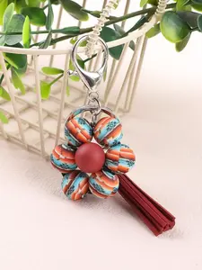Boho Flower Bag Charm - Cute Daisy Beaded Keychain with Tassel - Aesthetic Leopard Silicone Bead Key Ring - Western Style Car Accessories for Women