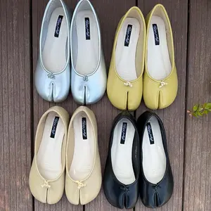 Ladies' Dance Shoes, Dance Shoes, Graffiti Shoes, 2025 New Split-toe Shoes, Pig's Trotter Shoes, Lazy Person's Horsehoe Shoes, Flat Single Shoes, Autumn Shoes, Indoor Walking Shoes, Multi-functional Suitable Shoes