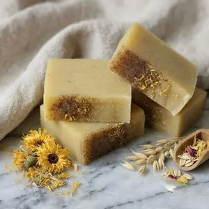 Handmade Artisanal Caléndula&Miel Natural Soap (Jabon Natural de Caléndula y Miel )