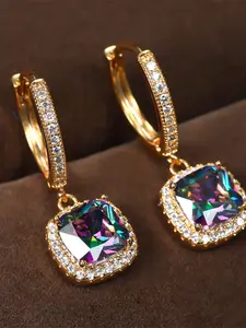A rose gold synthetic zirconia set engagement earring with a fashionable stackable design inlaid zircon, suitable for daily wear in all seasons as a sparkling ear jewelry accessory