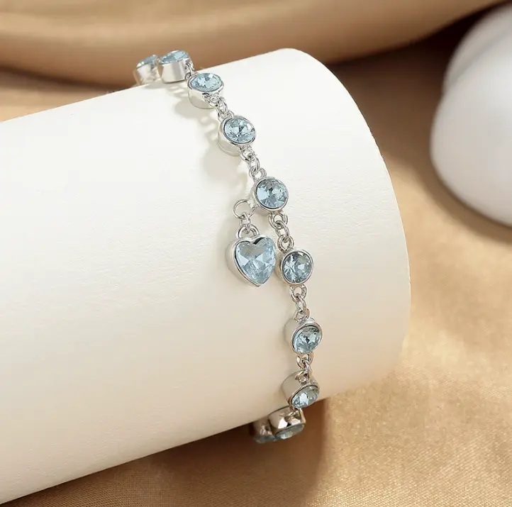 【Elegant】Blue Love Crystal Bracelet translucent glossy crystal, sweet daily wearable wrist accessory